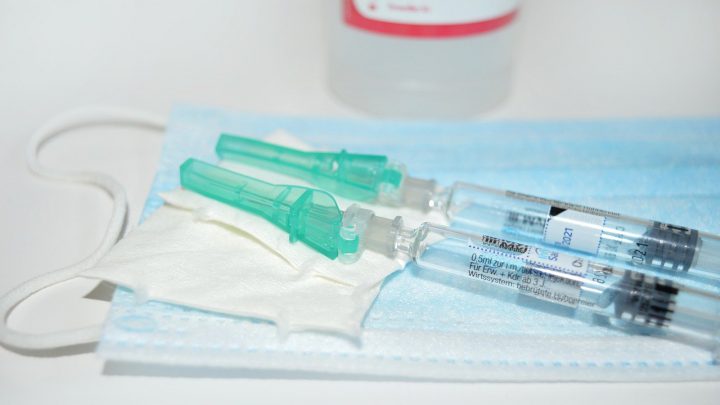 syringe, face mask, vaccination